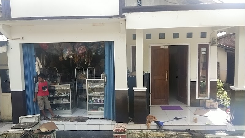 Toko Soleh: Jantung Belanja Harian di Cilacap yang Tak Pernah Pudar